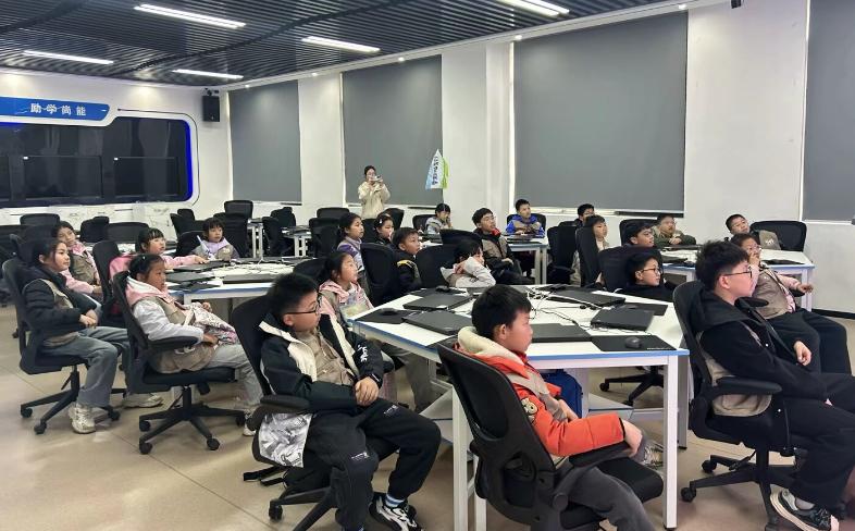 专业劳动教育赋能青少年成长 江苏牧院动物医学院的实践探索